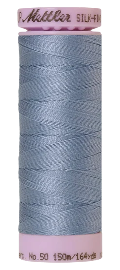 Amann Mettler Silk-finish cotton naaigaren | 150m | Licht denimblauw