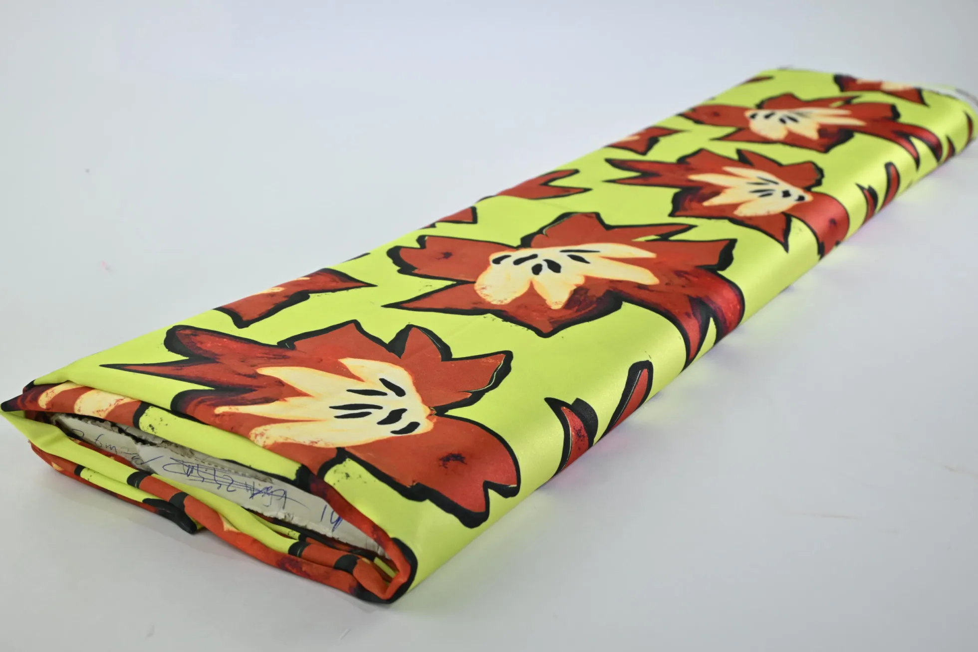 Blousestof satijn – Tomyprint lime