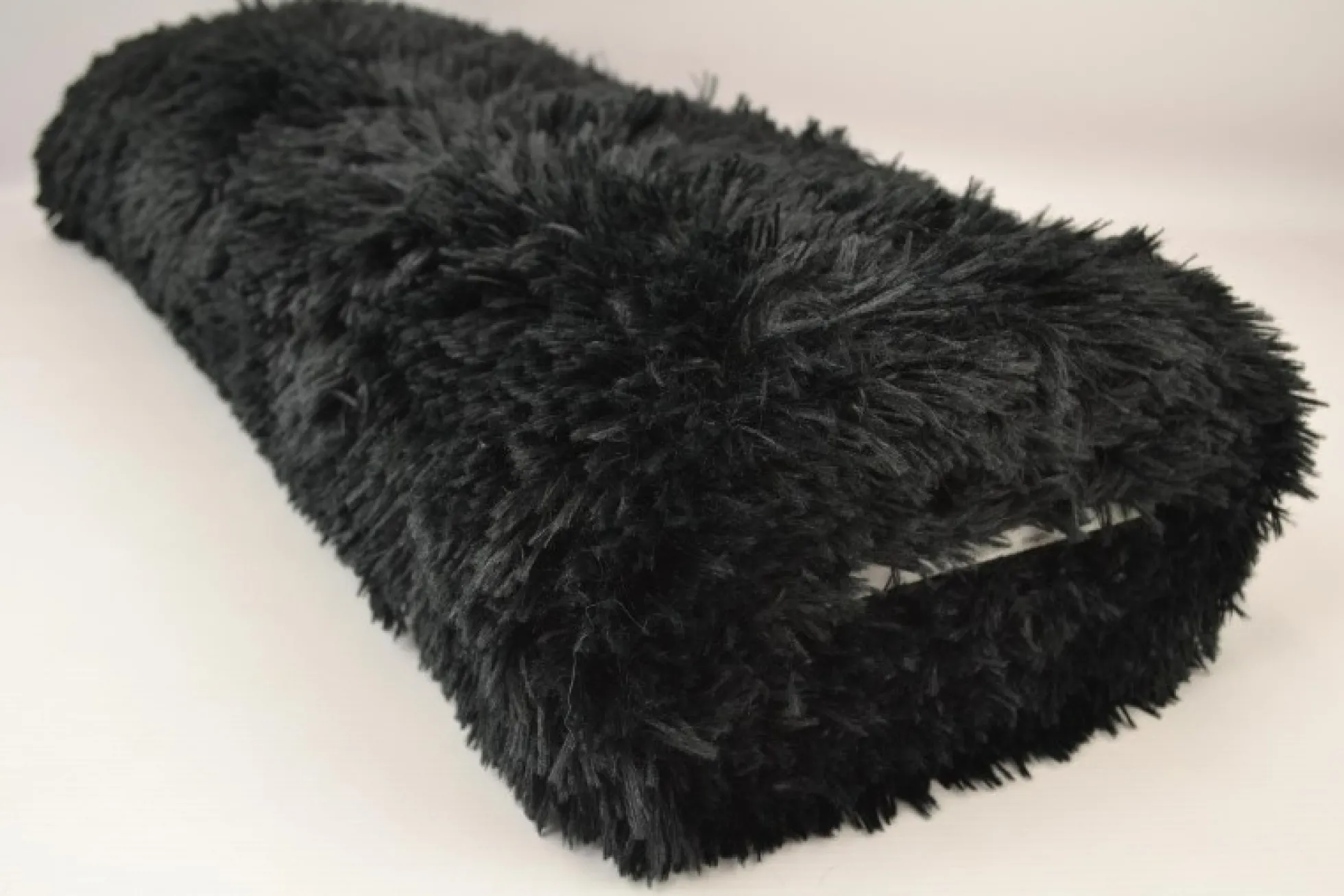 Bont langharig (Pluche / Fluffy) – Zwart