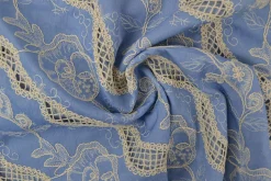 Broderie jeanslook – Light blue botanic heirloom