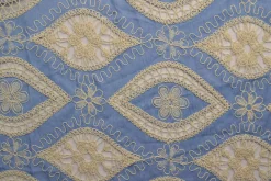 Broderie jeanslook – Light blue vintage floral