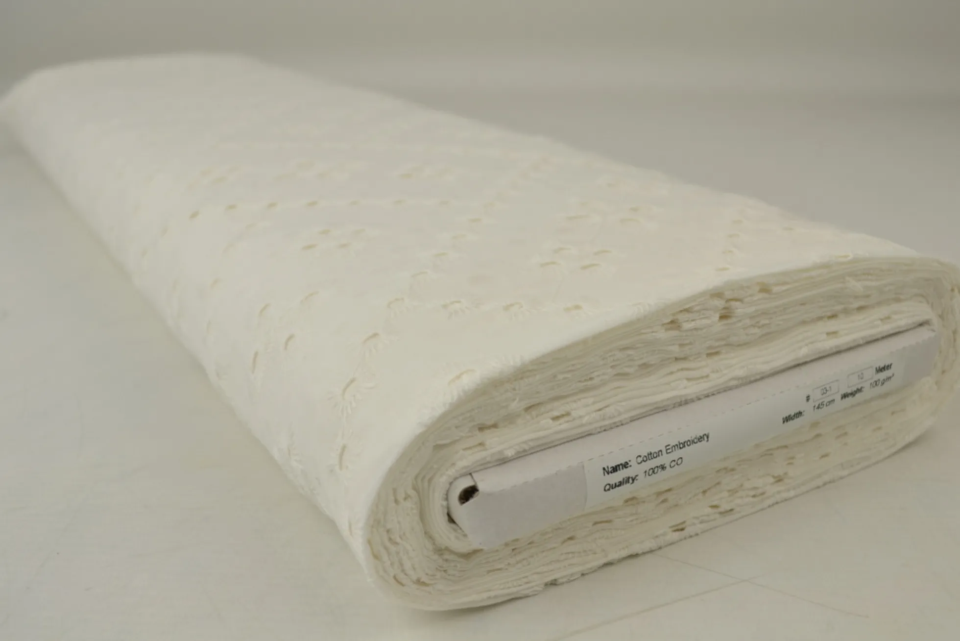 Broderie katoen – Bloemetjes allover