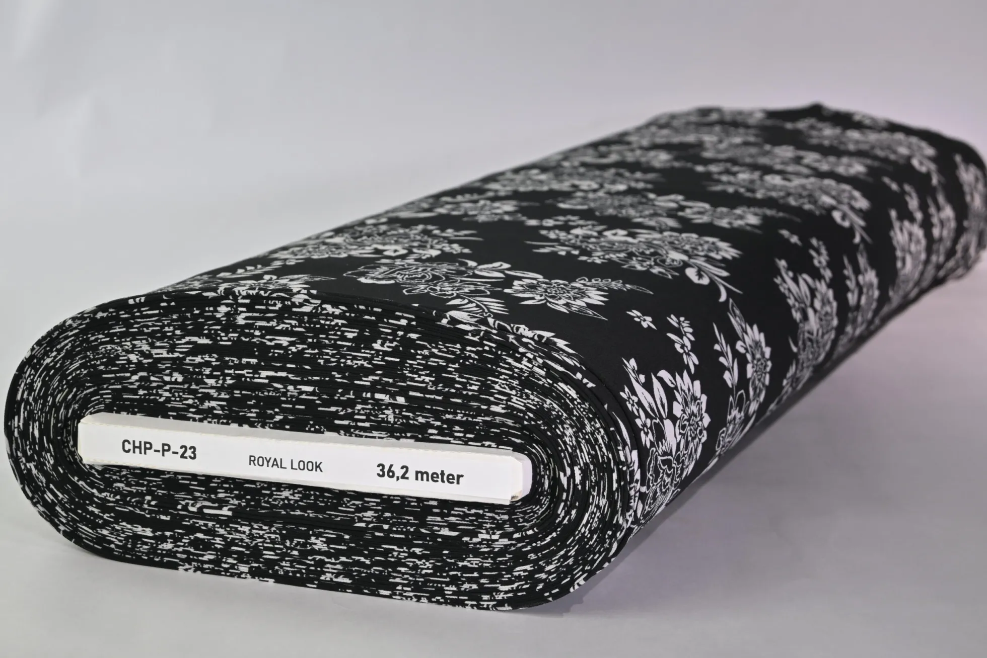Chiffon – Black & ivory bloom