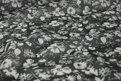 Chiffon – Line art flowers