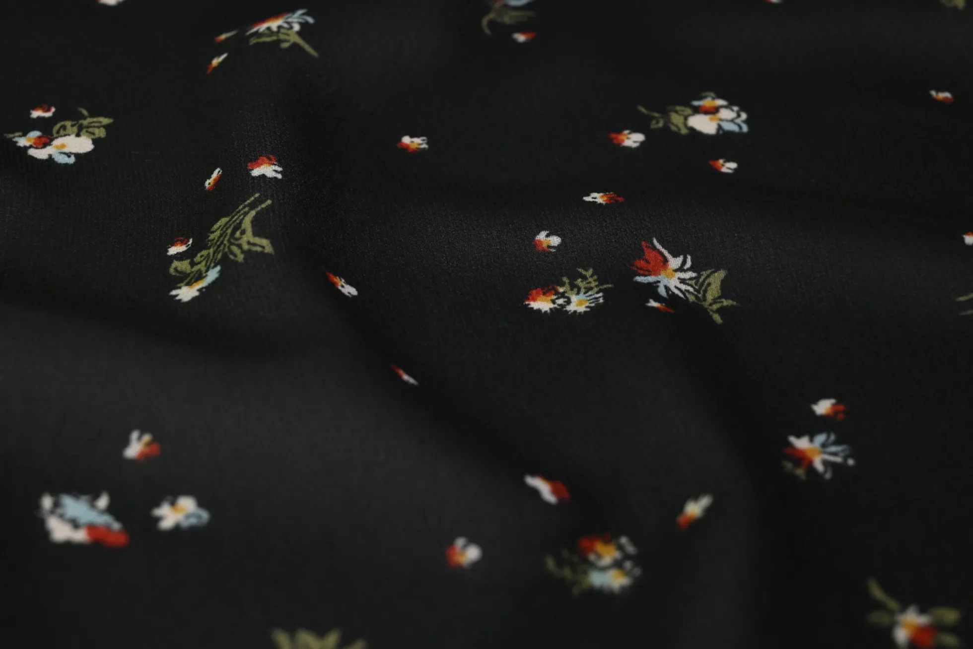 Chiffon – Midnight mini blossom