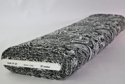 Chiffon – Offwhite paisley on black