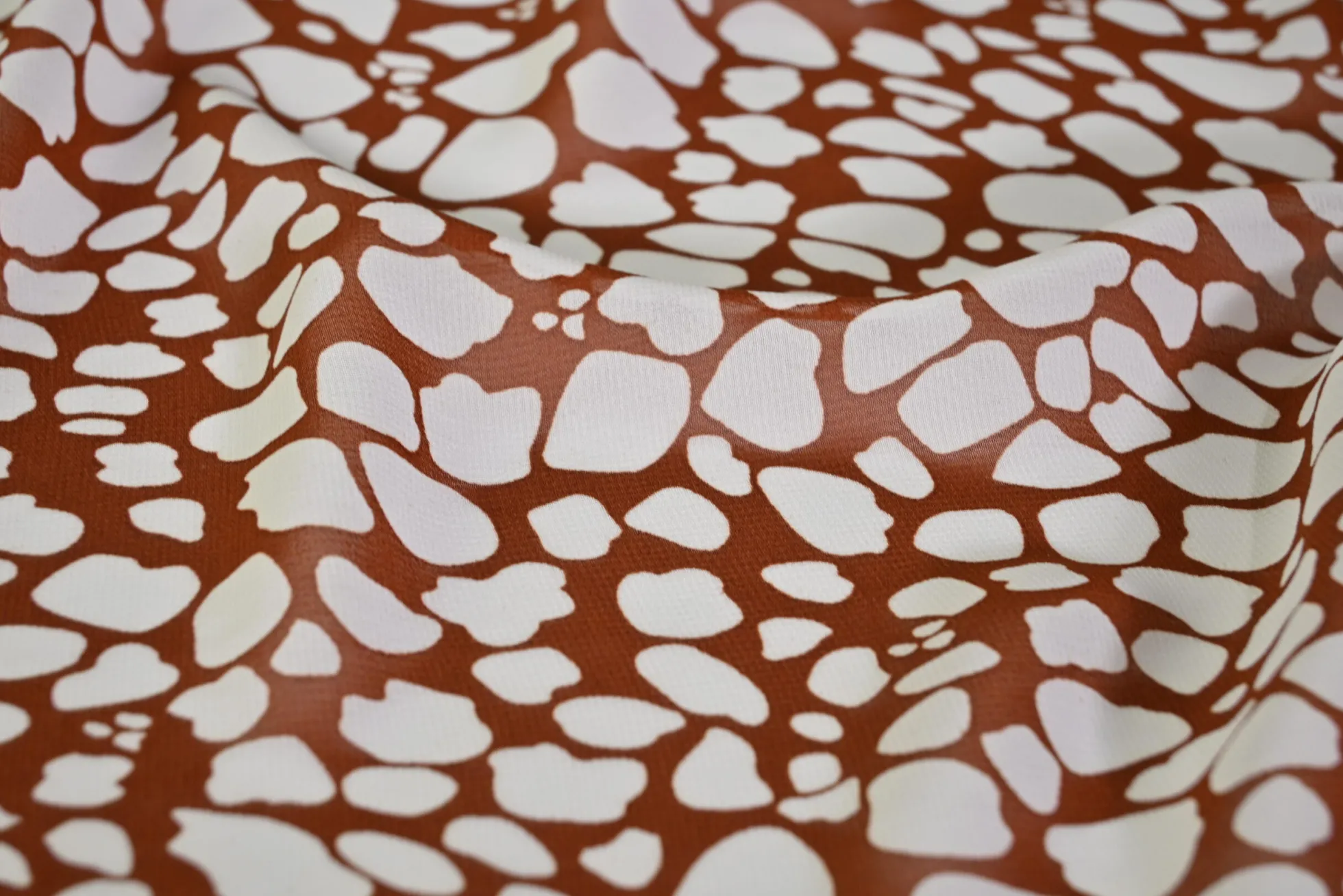 Chiffon – Terra dots