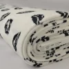 Coral Fleece – Black lips on off-white