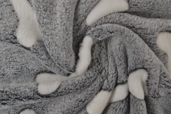Coral fleece – Bones on dark