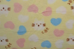 Coral Fleece – Cats & hearts on yellow