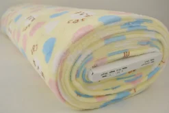 Coral Fleece – Cats & hearts on yellow