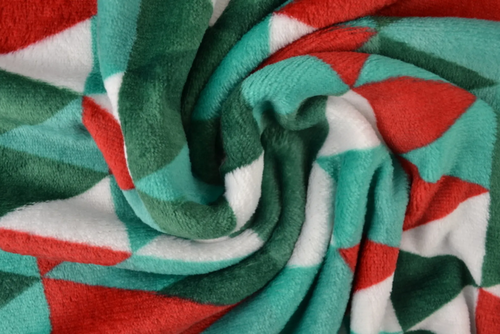 Coral Fleece – Retro triangles