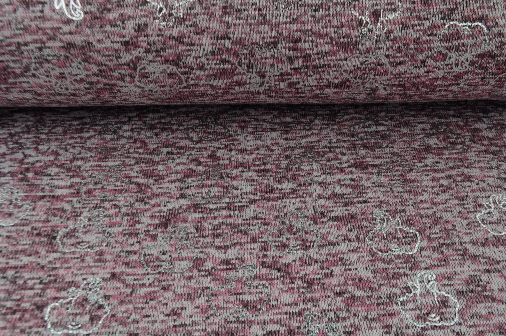 Coupon 115cm x 160cm | Gebreide sweaterstof – Oudroze olifantjes