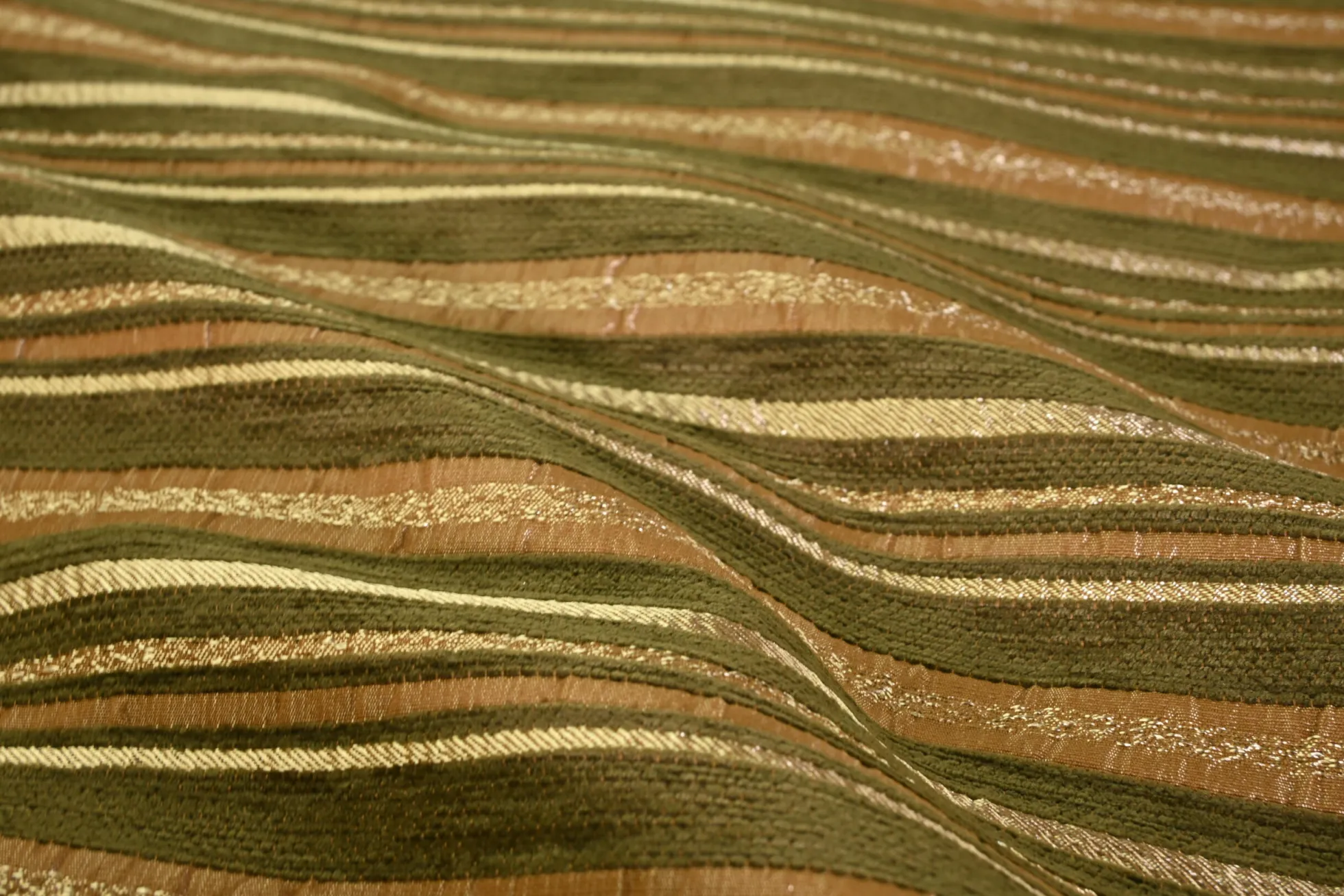 Coupon 150cm x 152cm | Jacquard Gobelin – Olive stripe classic