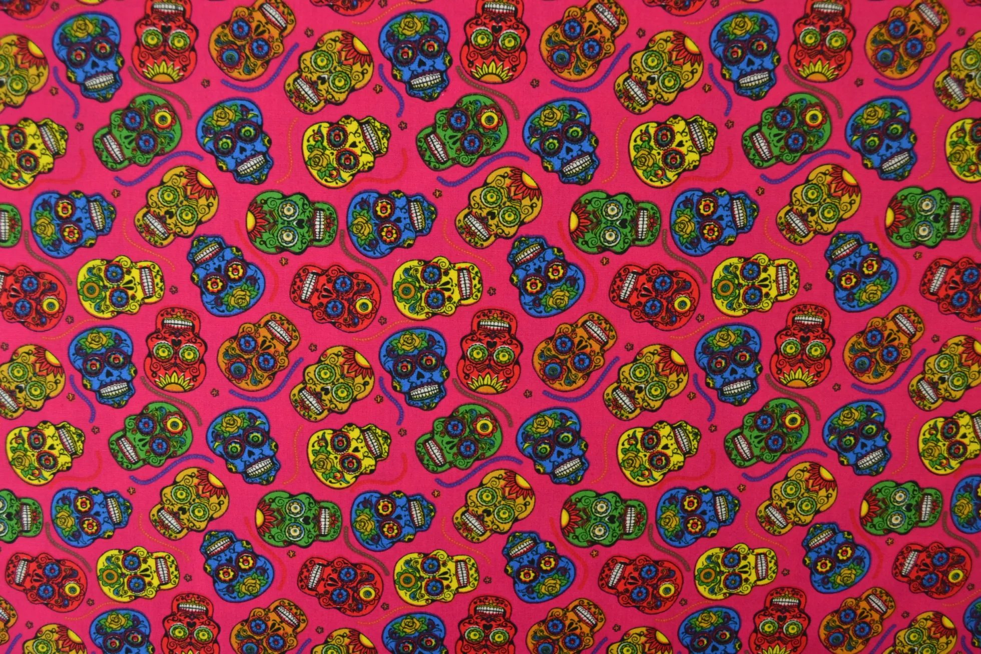 Coupon 120cm x 150cm | Katoen poplin – Schedel fuchsia