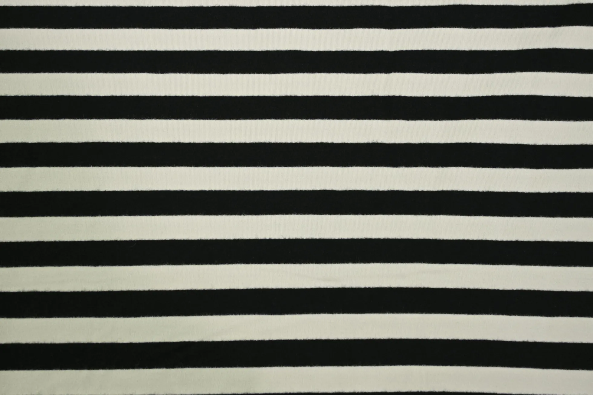 Coupon 60cm x 160cm | Katoen tricot soft touch – Black & off-white stripes