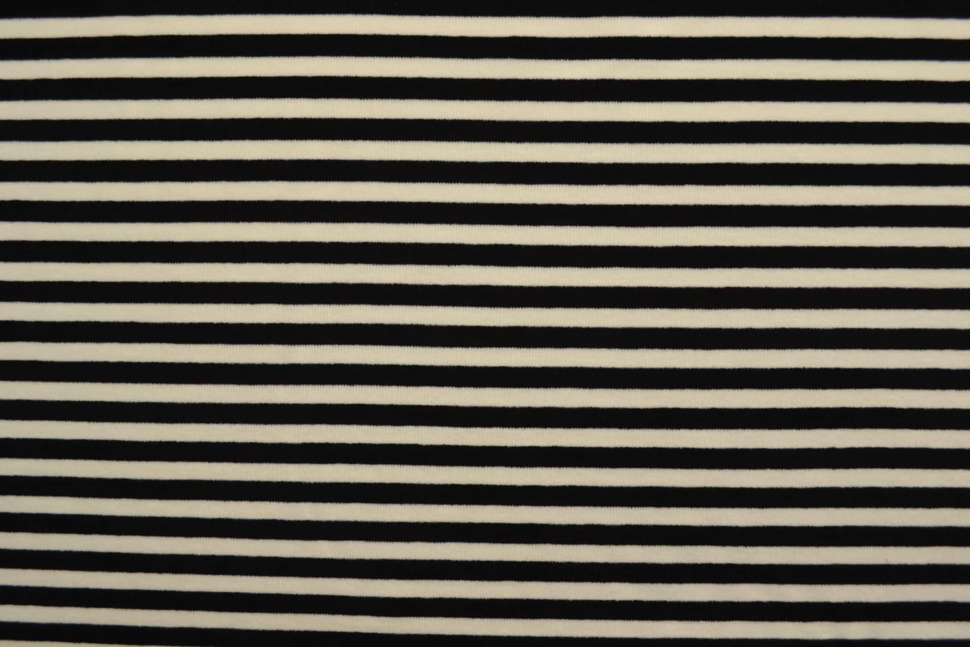 Coupon 50cm x 160cm | Katoen tricot soft touch – Black & off-white stripes