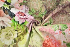 Coupon 130cm x 150cm | Katoen tricot – Vintage Rose Floral Tapestry