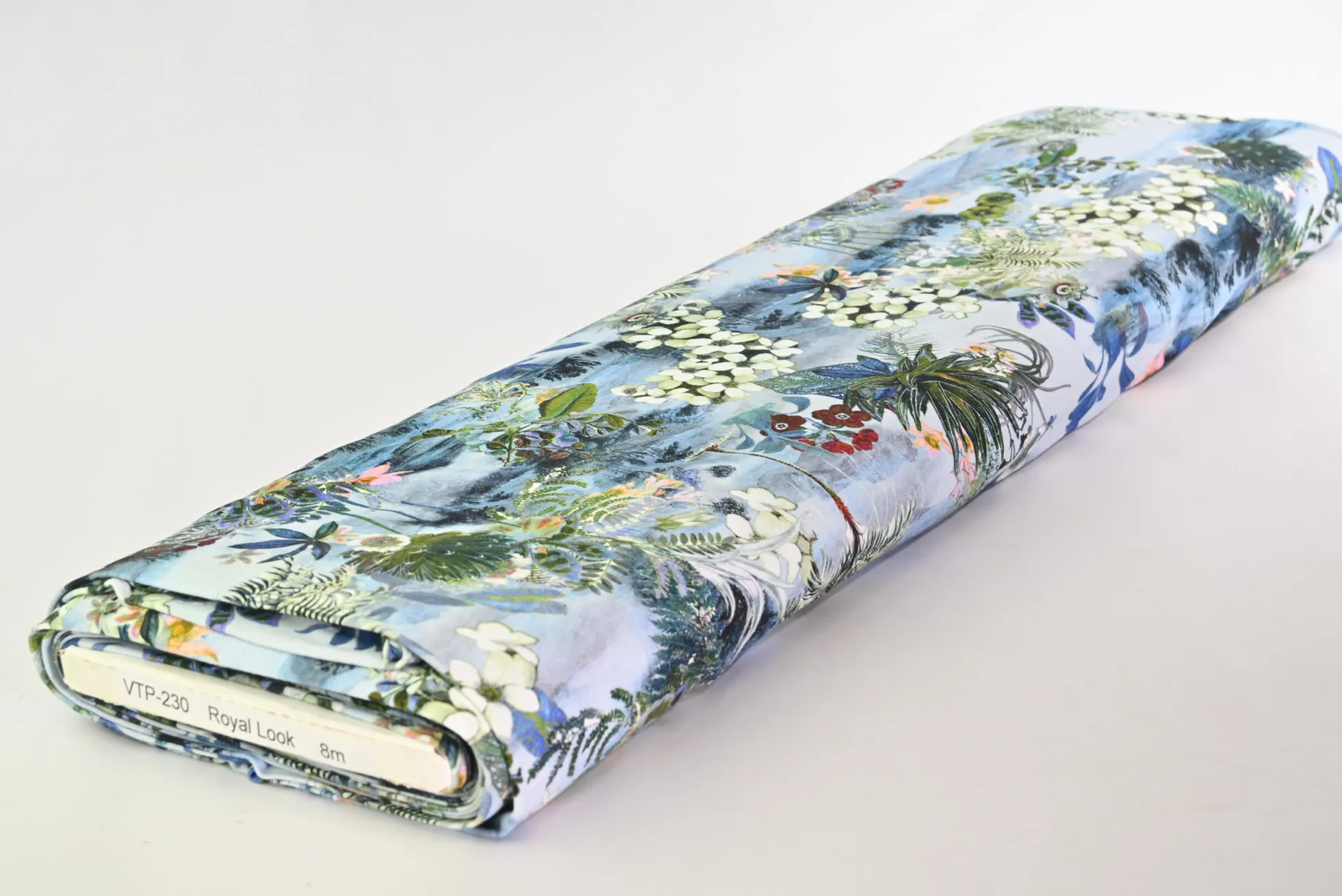 Coupon 100cm x 150cm | Viscose tricot – Moonlit Hydrangea Haven