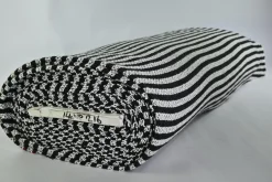 Coupon 60cm x 150cm | Wollen stof – Zwart / wit gestreept