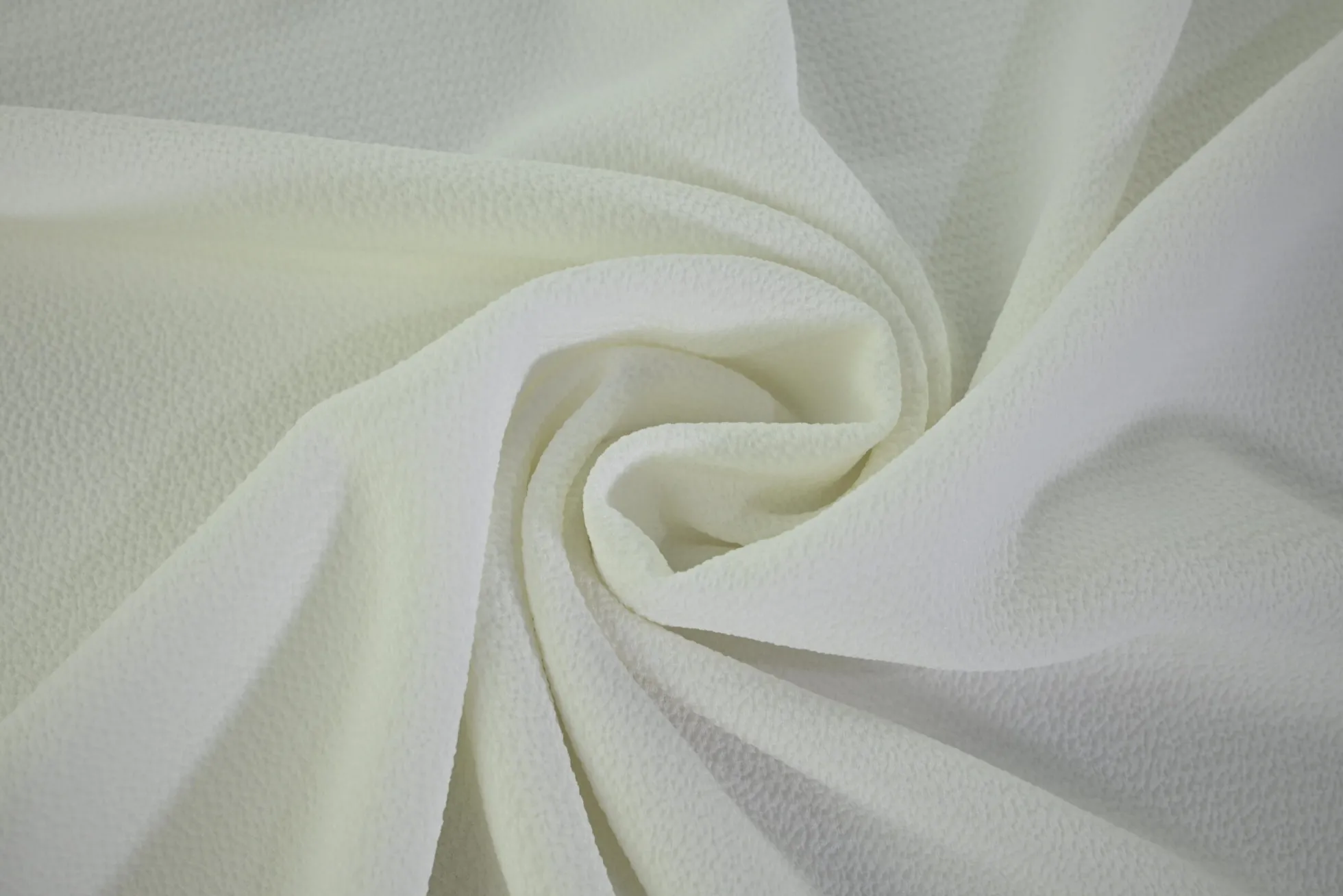 Crêpe / Bubble chiffon – Gebroken wit