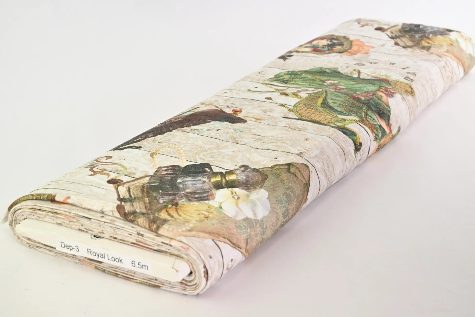 Decostof – Beige Vintage Reverie