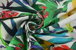 Decostof – Emerald Tropical Paradise
