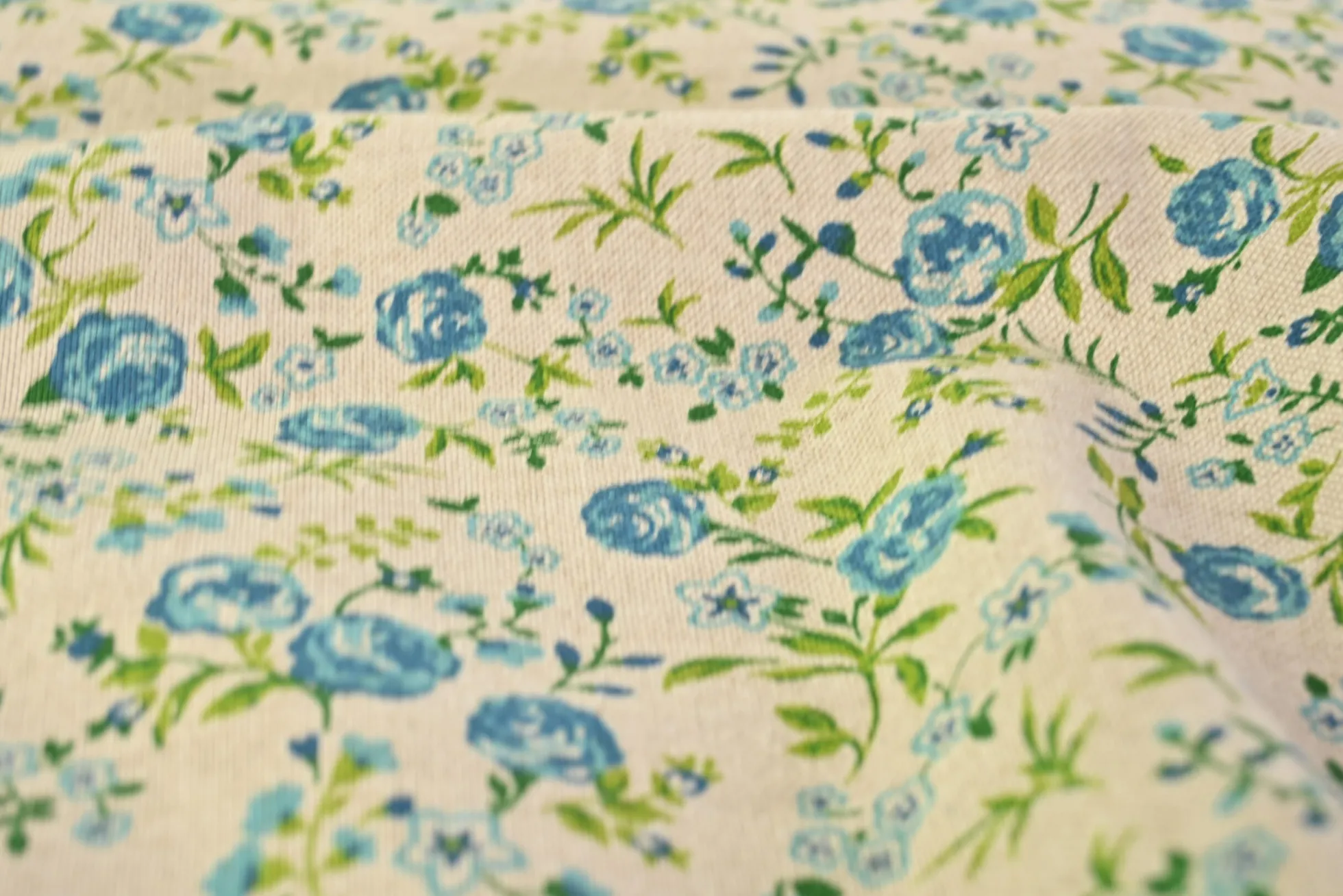 Decostof – Sky Blue Cottage Bloom