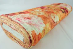 Fluweel stretch – Orange colored flowers