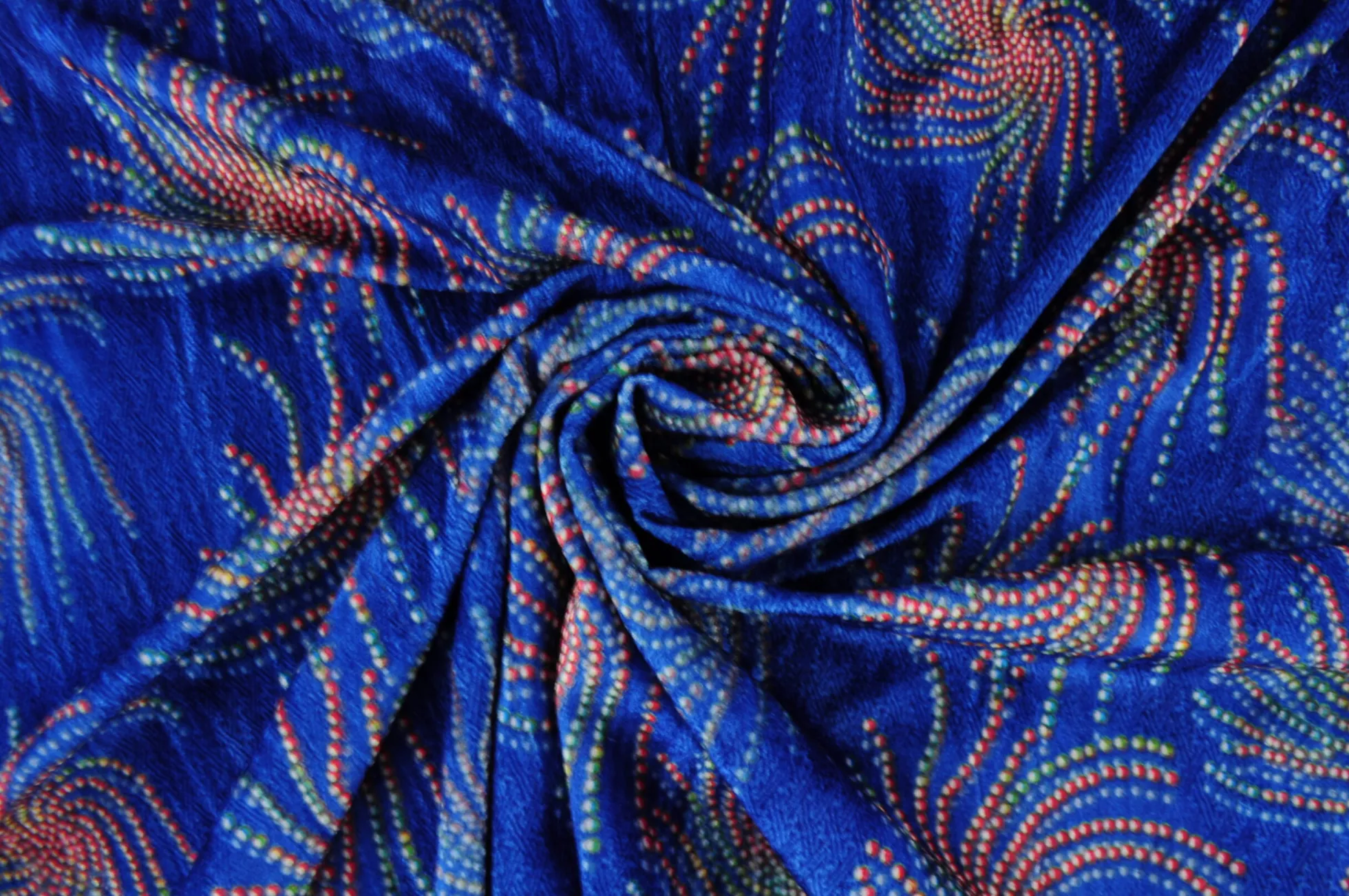 Fluweel stretch – Wirlpool on blue crushed look