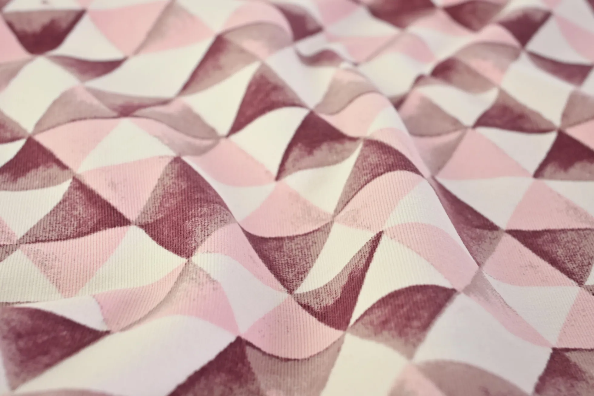 French terry organic – Blush Berry Triangles
