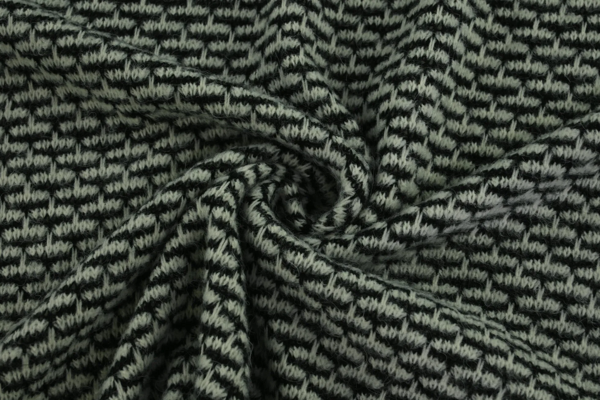 Gebreide wooltouch jersey – Zwart & gebroken wit