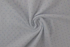 Hydrofiel / Mousseline dobby – Wit met baby blauwe stippen