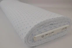 Hydrofiel / Mousseline dobby – Wit met baby blauwe stippen