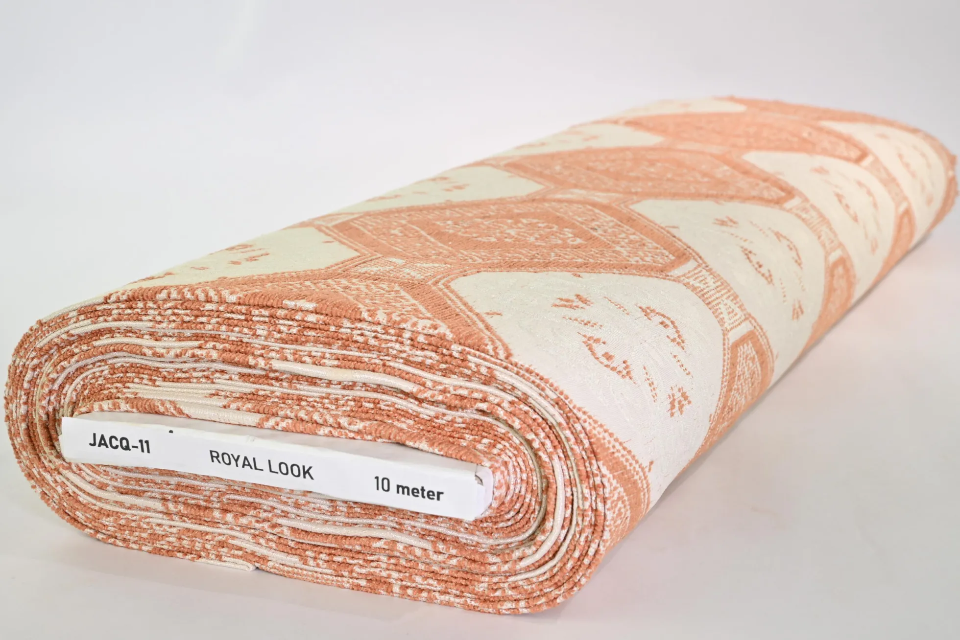 Jacquard Gobelin – Peach classic tile