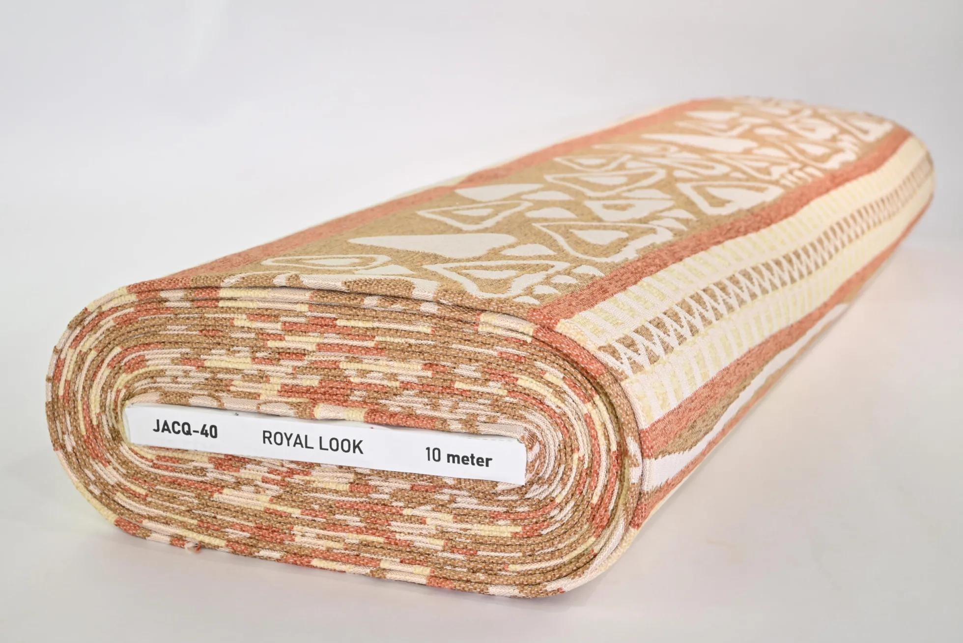Jacquard Gobelin – Soft tribal stripe