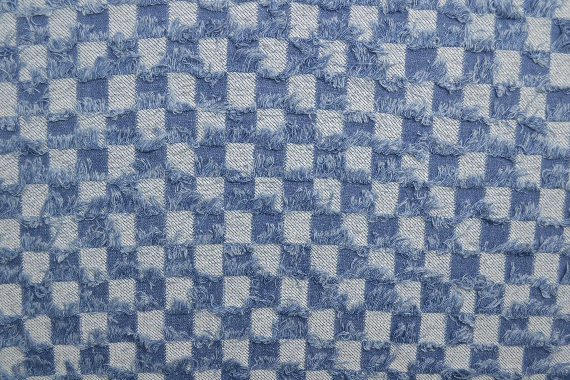 Jeans / denim jacquard – Checks frayed light blue