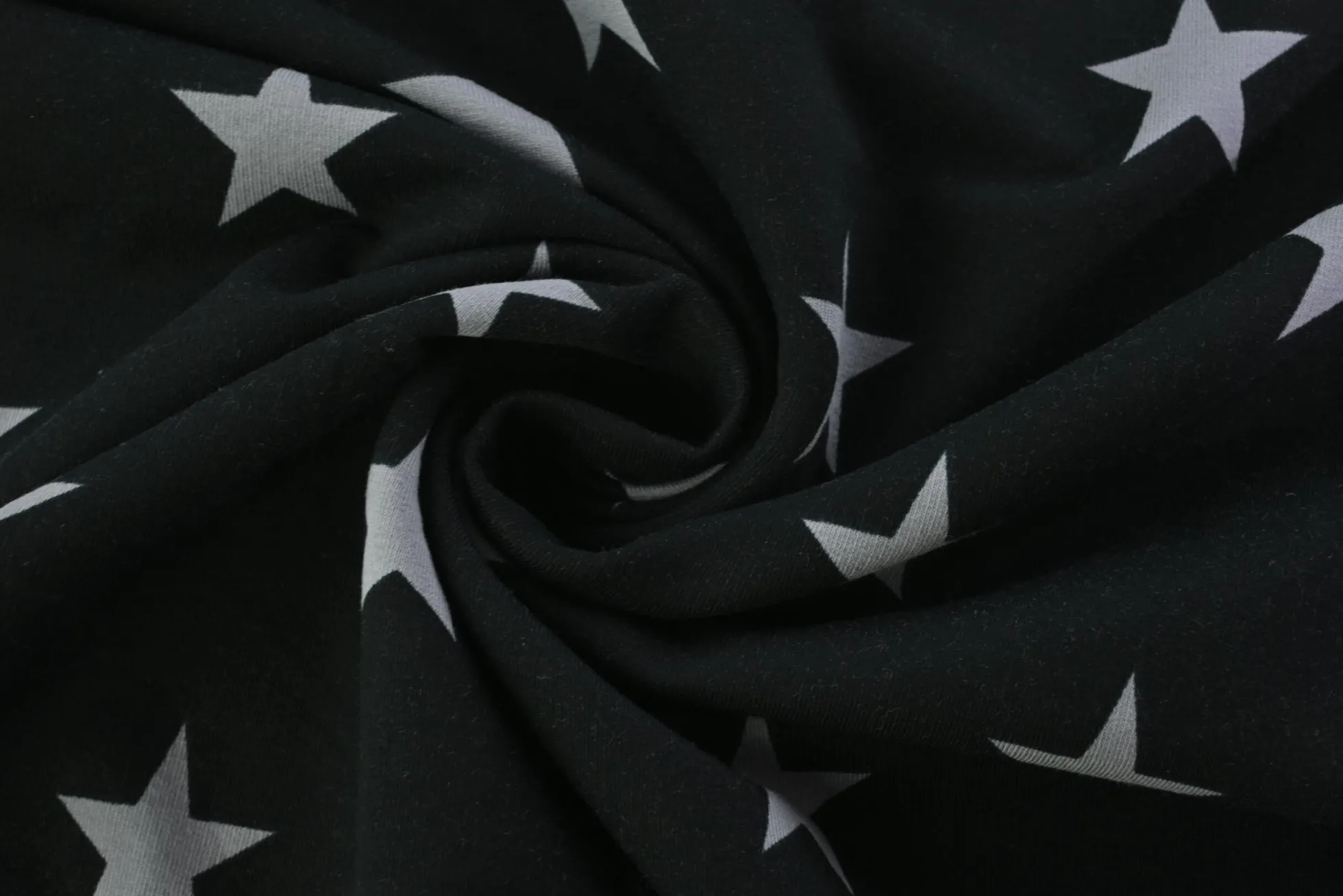 Jogging – Grey stars on black