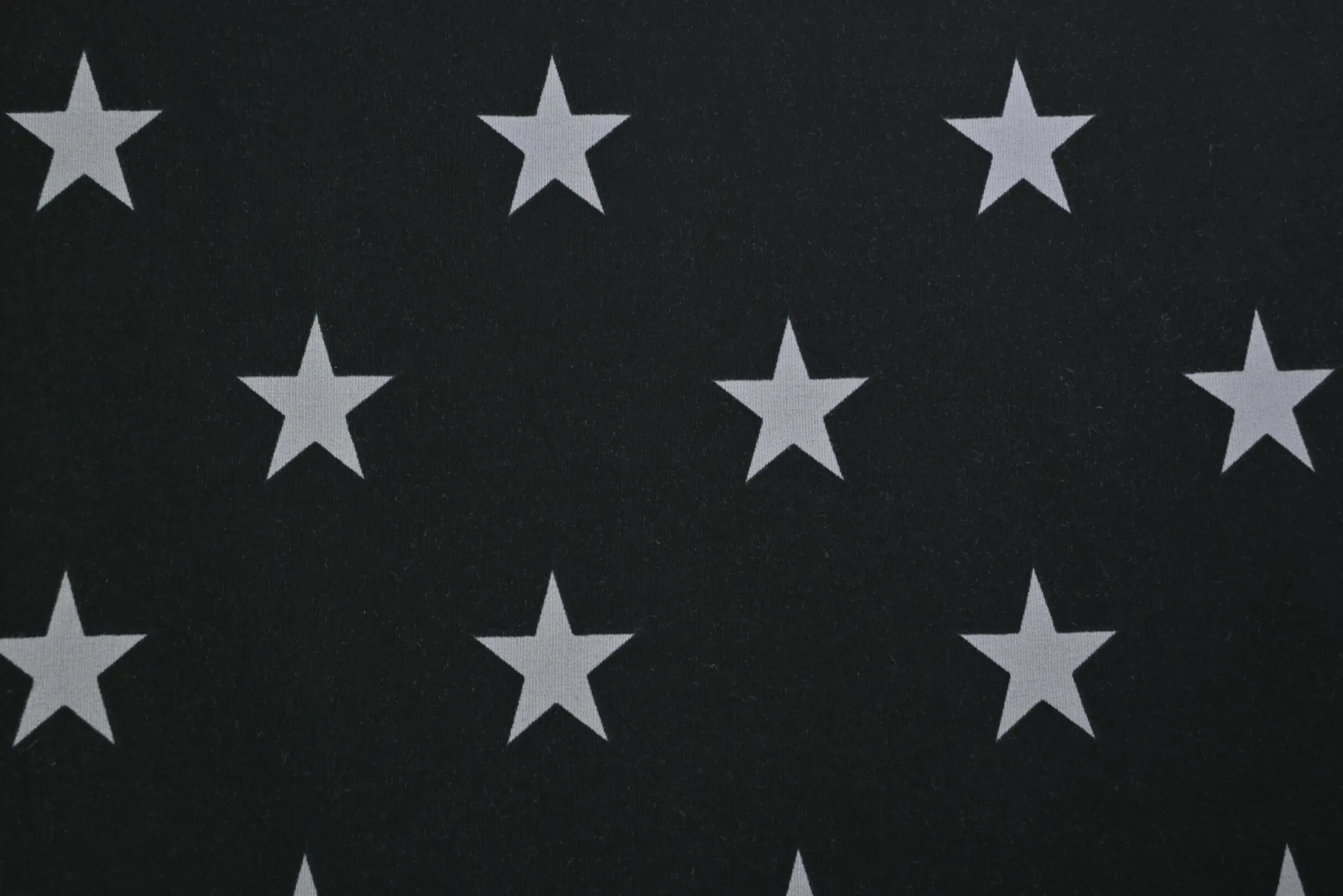 Jogging – Grey stars on black