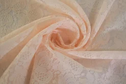 Kant – Lichtzalm paisleybloemen shiny