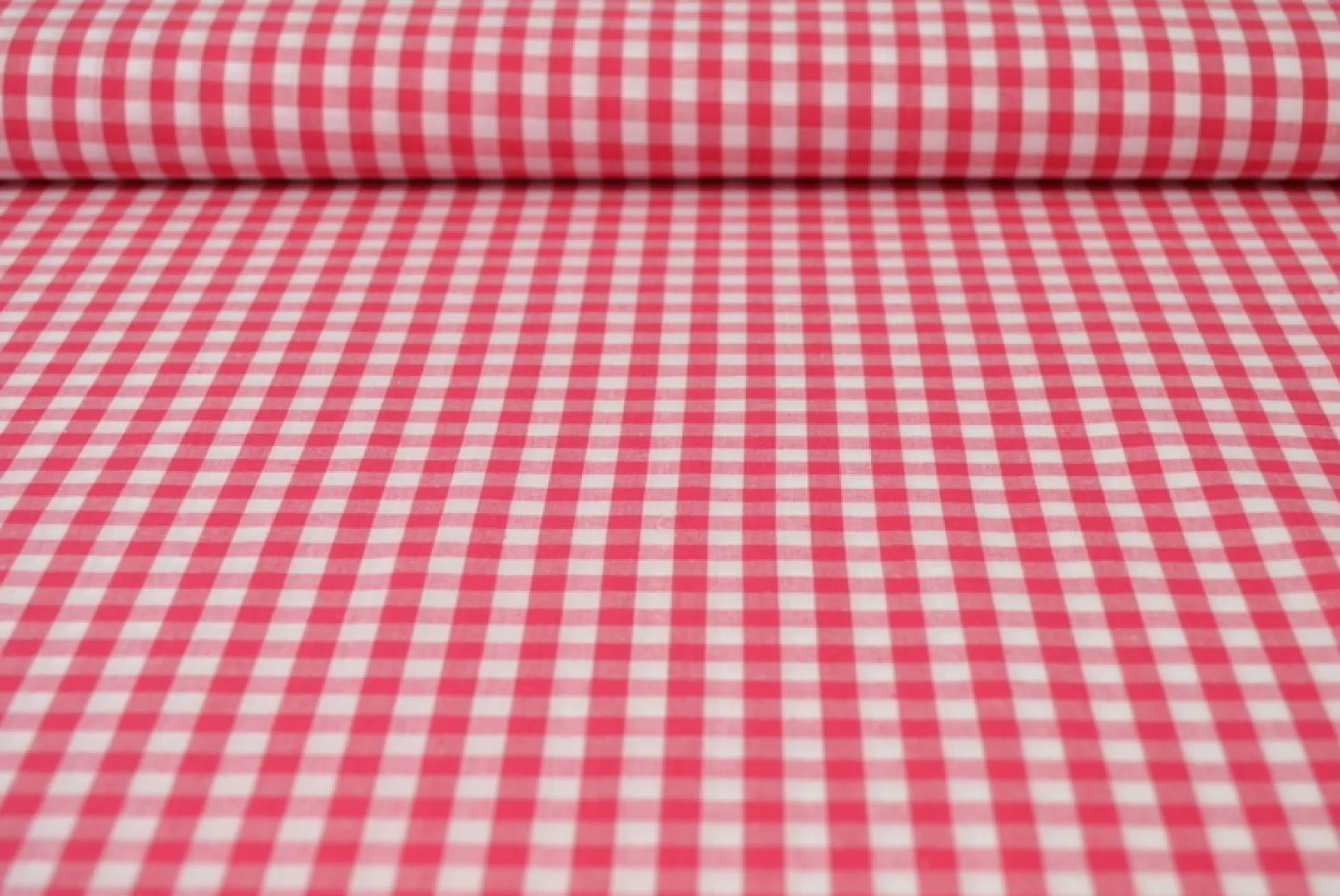 Katoen – Boerenbont – Ruitjes 6,5 mm fuchsia