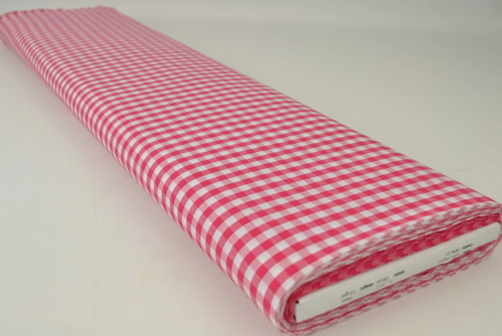 Katoen – Boerenbont – Ruitjes 6,5 mm fuchsia