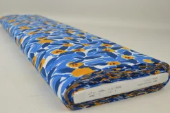 Katoen poplin – Bladeren fantasie blauw en okergeel