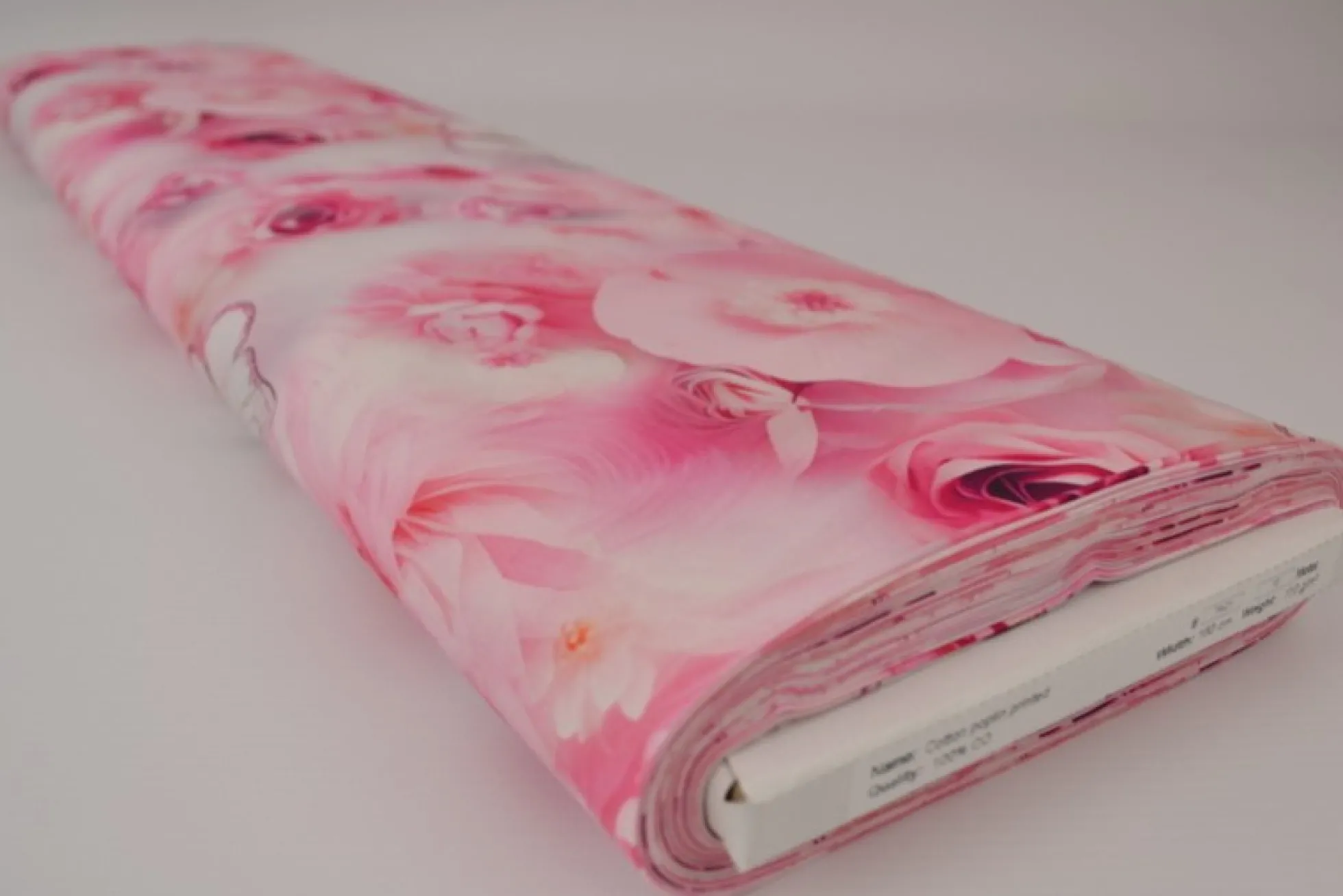 Katoen poplin digitaal – Roses & butterflies pink