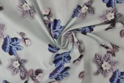Katoen poplin digitaal – Spring bloom white