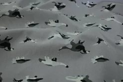 Katoen poplin – Grijs dinosaurus
