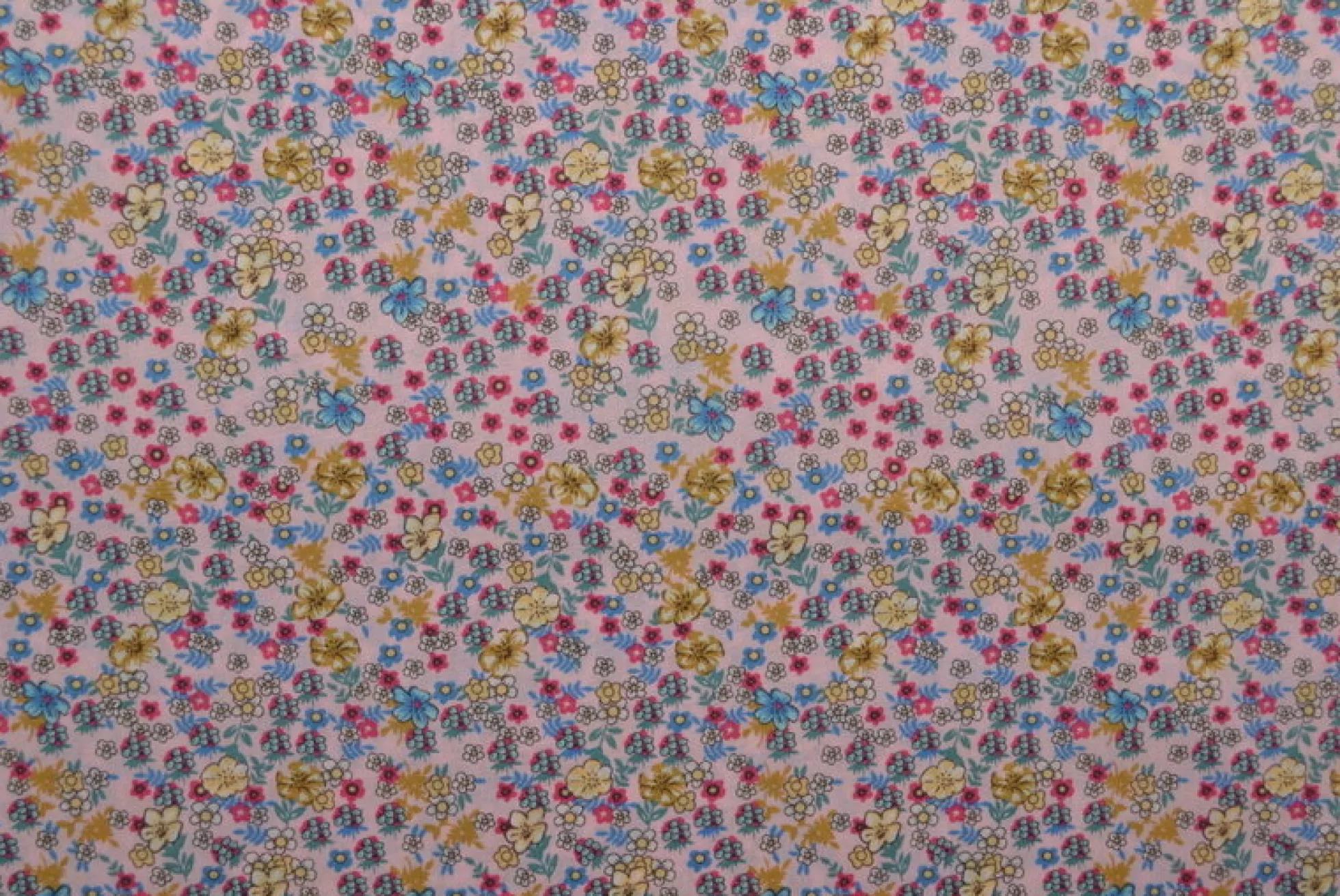 Katoen poplin – Kleine kleurrijke bloemenmix op oudroze