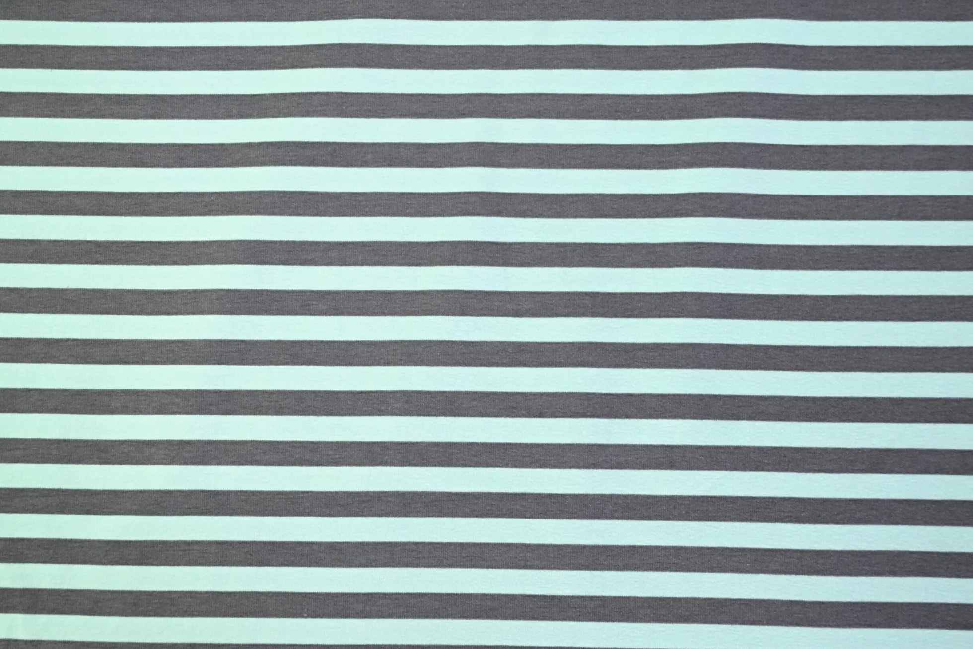 Katoen tricot – Baby blue grey stripes