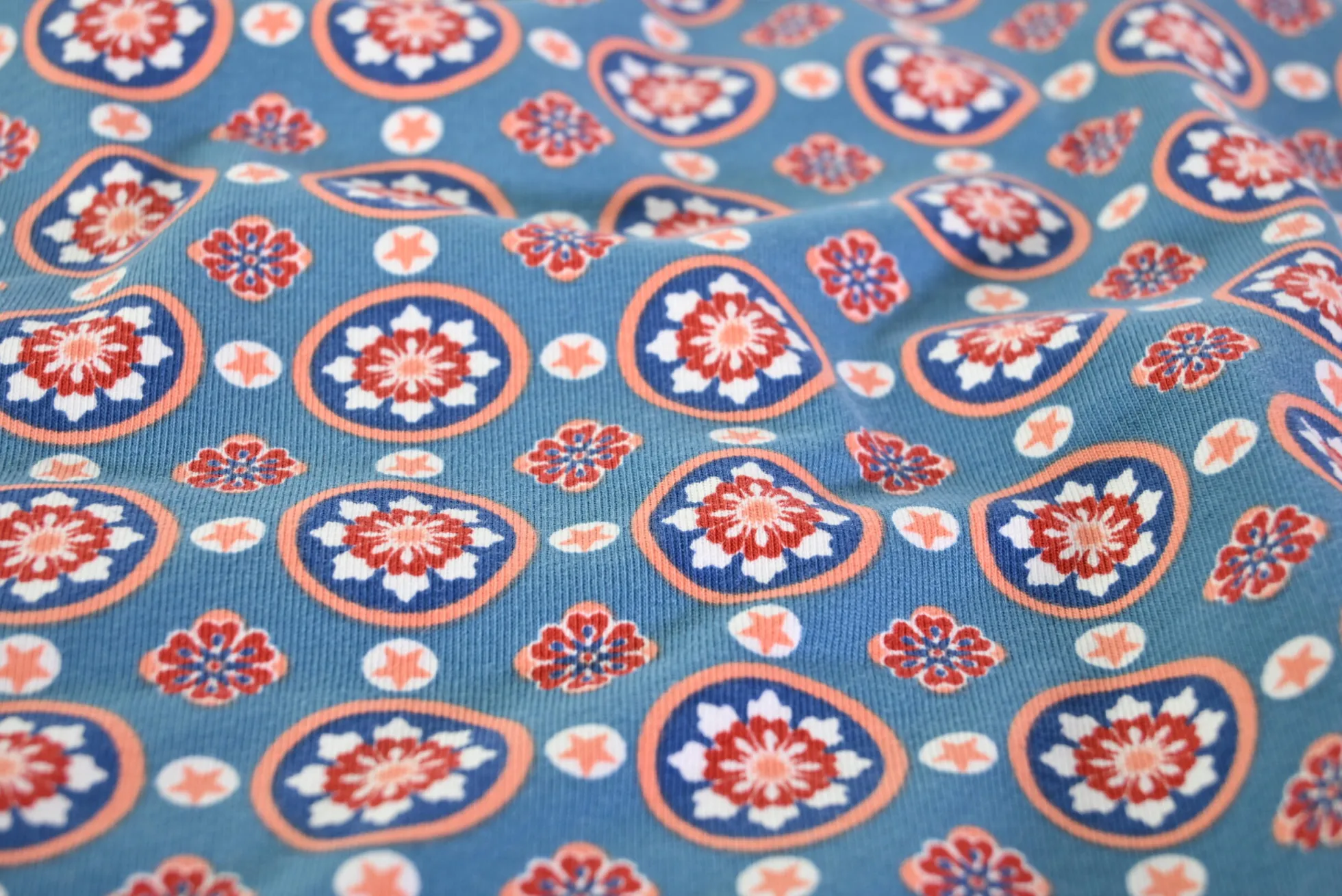 Katoen tricot – Blue Retro Bloom Medallion
