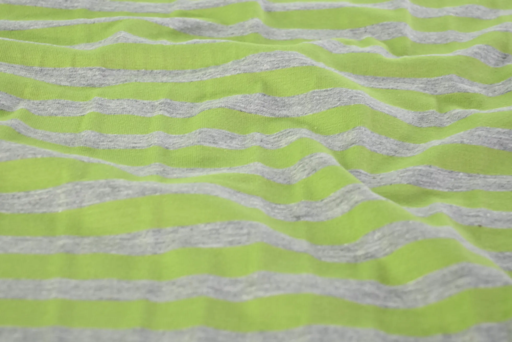 Katoen tricot – Green and grey marl stripes
